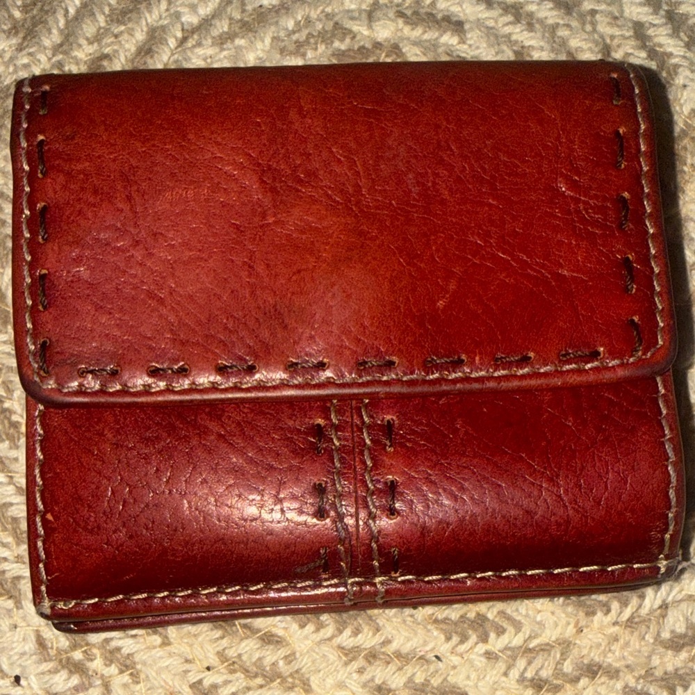 FOSSIL VINTAGE LEATHER TRIFOLD WALLET MULTI POCKETS
